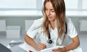 Kto wystawia zwolnienie lekarskie na pobyt w sanatorium i jak je zdobyć?