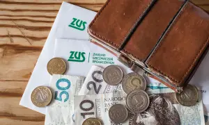 Ile netto 14 emerytury? Sprawdź, ile naprawdę dostaniesz!