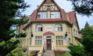 Jak dotrzeć do sanatorium azalia w Szczawnie-Zdroju bez stresu