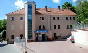 Sanatorium Pionier Szczawno-Zdrój: Opinie, Ceny, NFZ