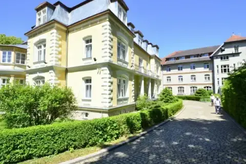 Sanatorium Zimowit Duszniki-Zdrój NFZ: Co musisz wiedzieć przed pobytem
