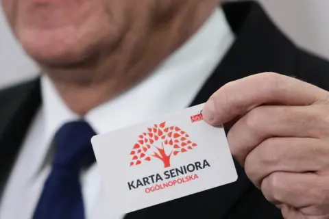 Jak zdobyć ogólnopolską kartę seniora i uniknąć zbędnych kosztów