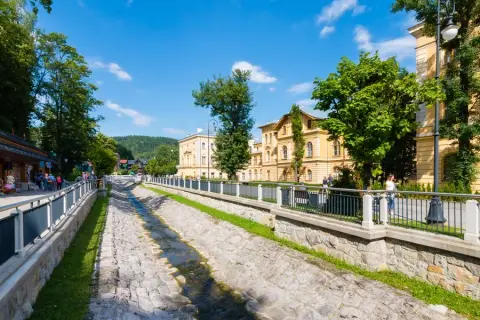 Ranking sanatoriów w Krynicy-Zdroju – najlepsze miejsca na rehabilitację