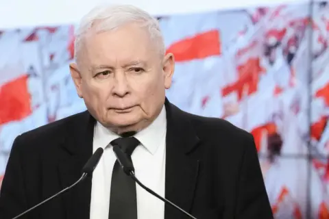 Ile wynosi emerytura Kaczyńskiego? Zaskakująca kwota dla Polaków