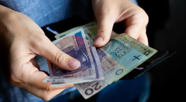 Ile emerytury po 25 latach pracy - sprawdź, co naprawdę otrzymasz