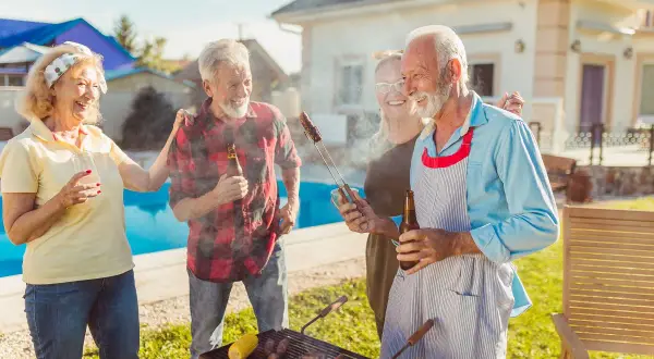 Jak napisać projekt dla seniorów, aby skutecznie zaspokoić ich potrzeby
