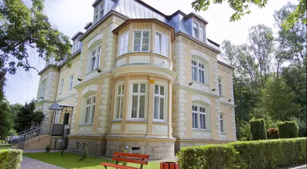 Sanatorium Jan Kazimierz Duszniki-Zdrój NFZ – skuteczne leczenie i rehabilitacja