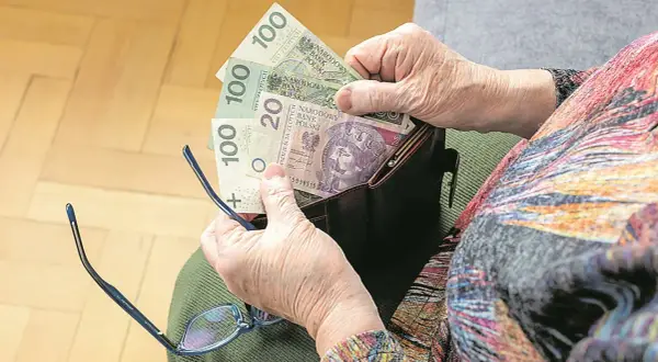 Podwójna emerytura dla kogo? Sprawdź, czy możesz ją otrzymać