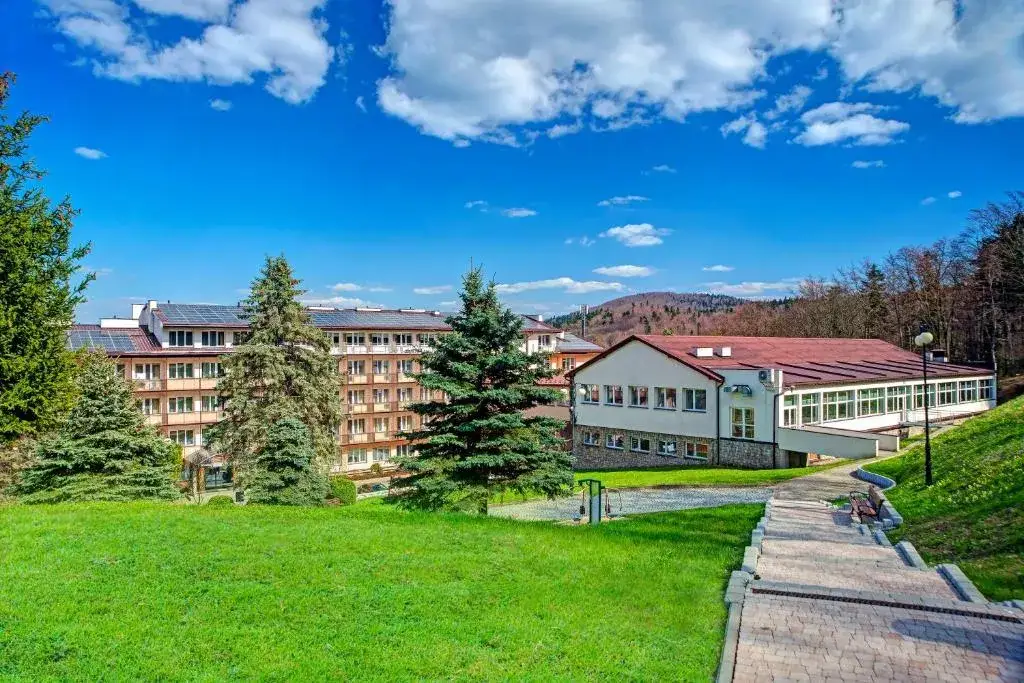 Zdjęcie Zabiegi w sanatorium Górnik Iwonicz-Zdrój – zdrowie i relaks na wyciągnięcie ręki