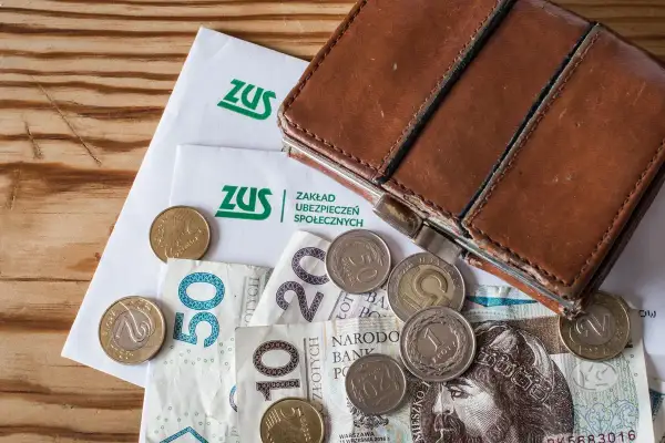 Ile netto 14 emerytury? Sprawdź, ile naprawdę dostaniesz!