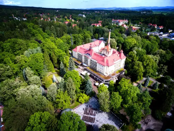 Najlepsze sanatoria w Polanicy Zdroju - zdrowie i relaks w jednym miejscu
