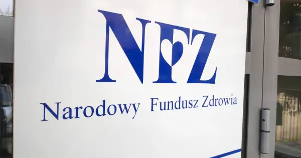 Logo NFZ z napisem Narodowy Fundusz Zdrowia. Sprawdź aktualne nfz terminy leczenia.